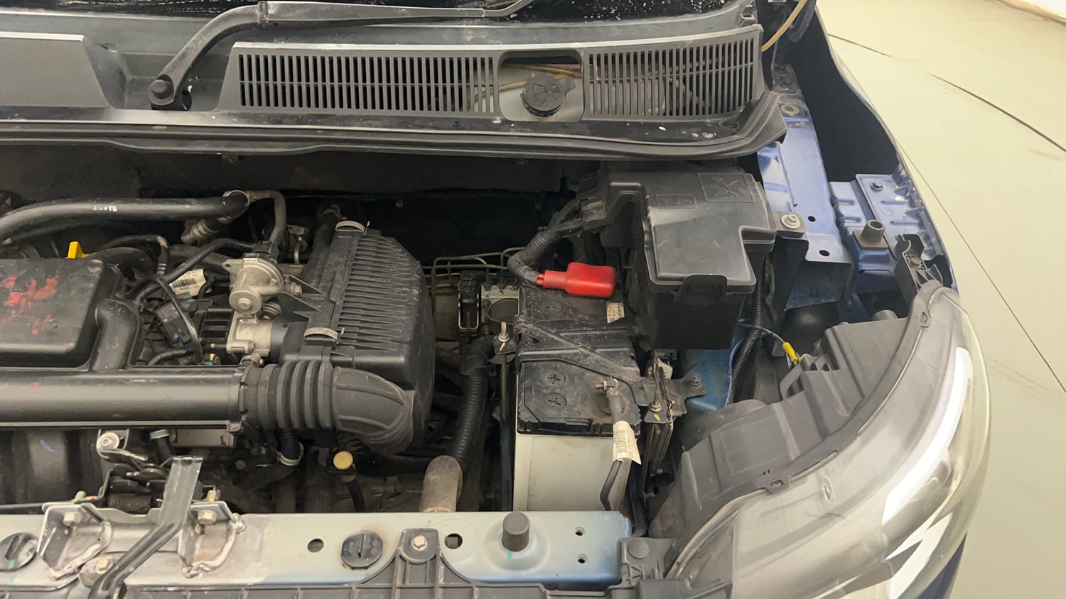 Used 2020 Renault Triber RXZ Petrol Manual engine ENGINE LEFT SIDE VIEW