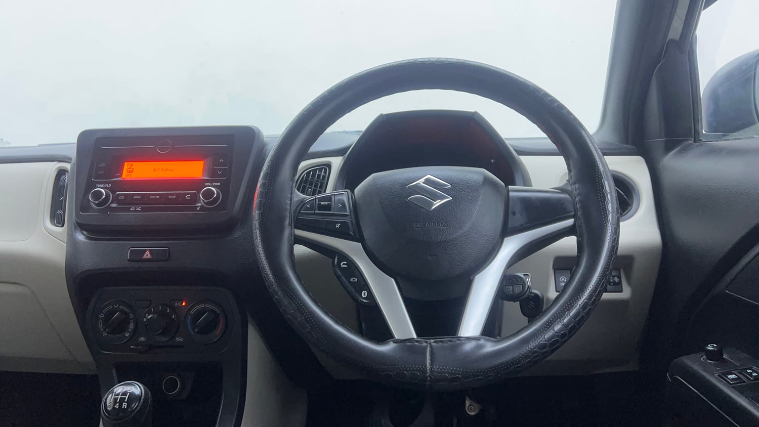 Used 2024 Maruti Suzuki Wagon R ZXI 1.2 Petrol Manual interior STEERING VIEW