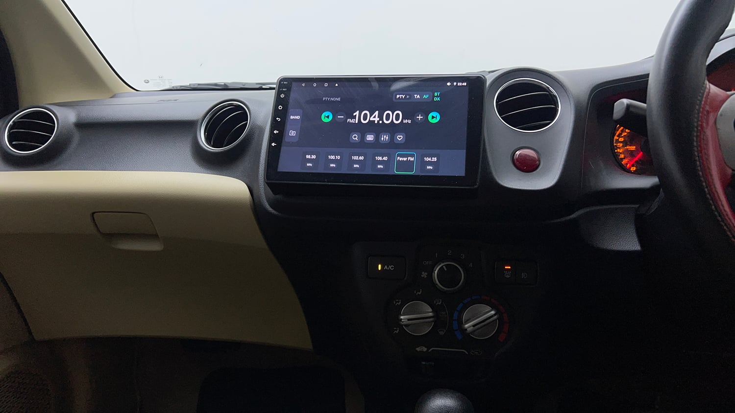 Used 2014 Honda Amaze 1.2 VX AT i-VTEC Petrol Automatic interior MUSIC SYSTEM & AC CONTROL VIEW