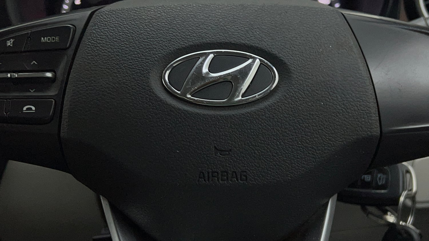 Used 2021 Hyundai Aura S 1.2 CNG Cng Manual top_features Airbags