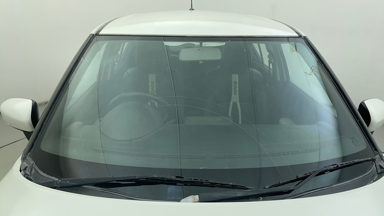 Used 2018 Maruti Suzuki Ignis Delta 1.2 MT Petrol Manual exterior FRONT WINDSHIELD VIEW