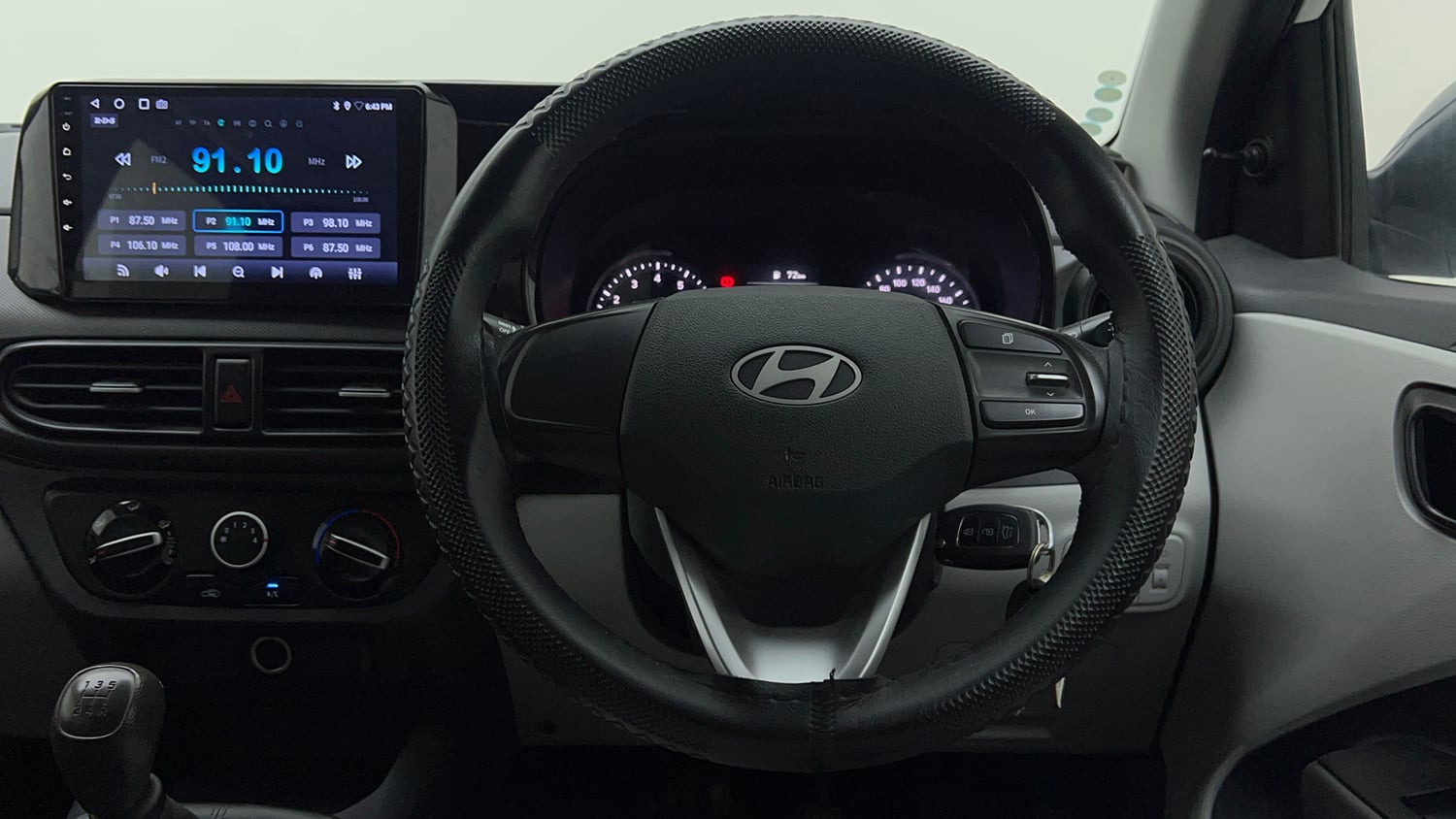 Used 2025 Hyundai Grand i10 Nios Era 1.2 Kappa Petrol Manual interior STEERING VIEW