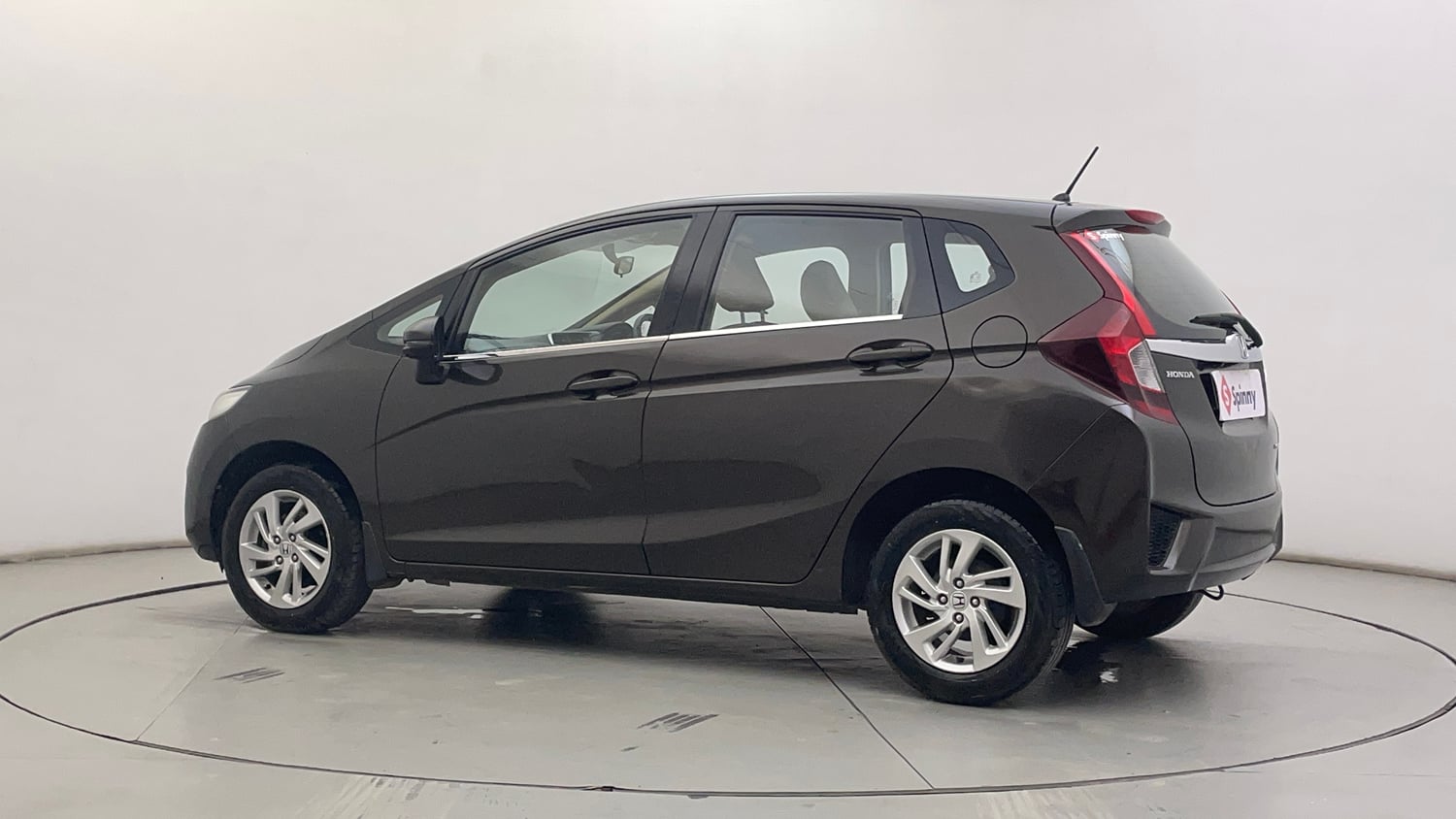 Used 2018 Honda Jazz V Petrol Petrol Manual exterior LEFT REAR CORNER VIEW