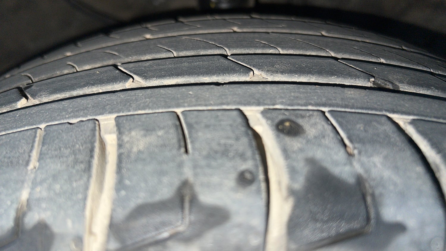 Used 2019 Hyundai Creta SX 1.6 AT Petrol Petrol Automatic tyres RIGHT FRONT TYRE TREAD VIEW