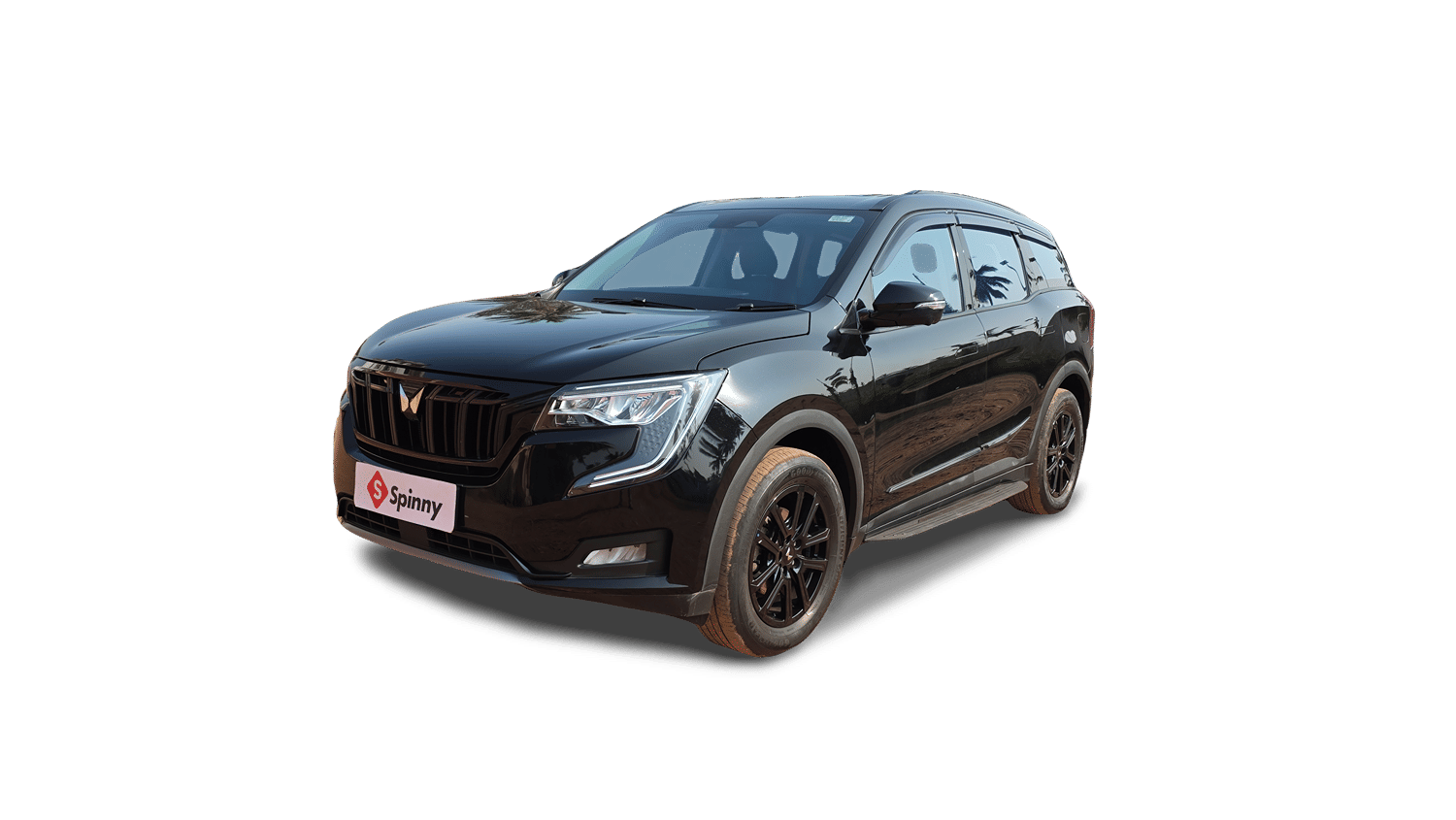 Used 2025 Mahindra XUV700 AX7 Luxury Pack Diesel AT 7 STR Diesel Automatic Image