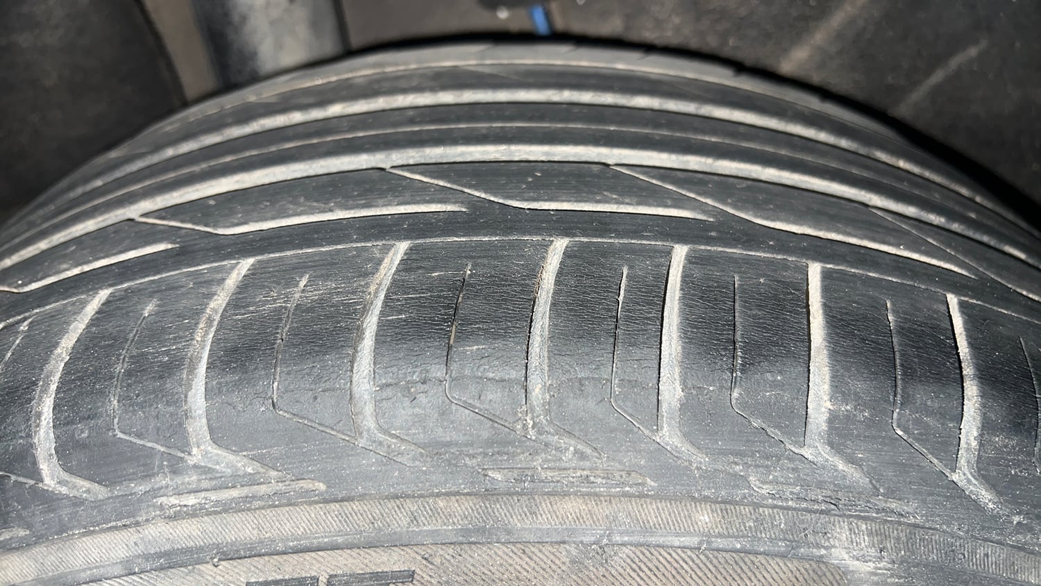 Used 2021 BMW X1 sDrive20i xLine Petrol Automatic tyres RIGHT REAR TYRE TREAD VIEW