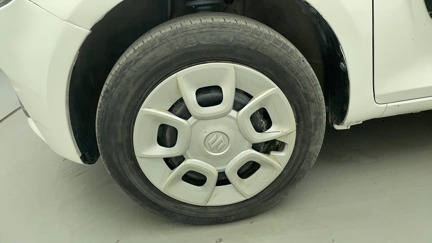 Used 2018 Maruti Suzuki Ignis Delta 1.2 MT Petrol Manual tyres LEFT FRONT TYRE RIM VIEW