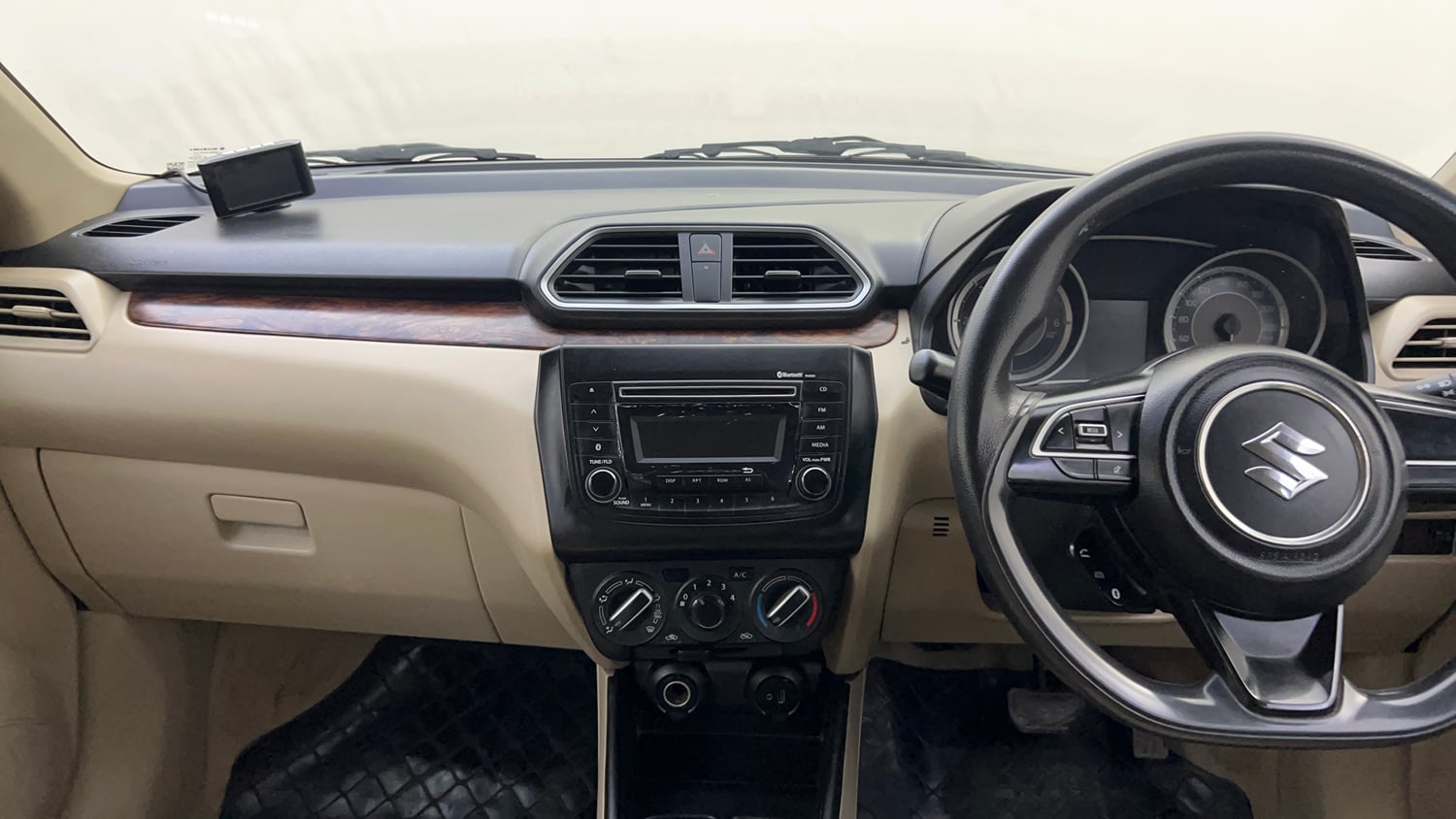 Used 2017 Maruti Suzuki Dzire VDi AMT Diesel Automatic interior MUSIC SYSTEM & AC CONTROL VIEW