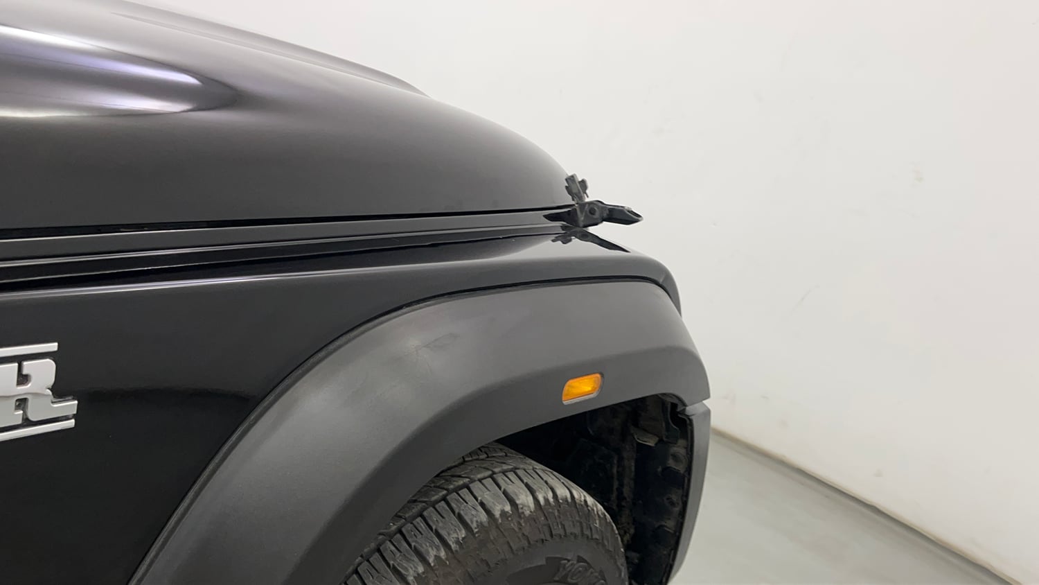 Used 2021 mahindra Thar LX Hard Top Diesel AT 4WD Diesel Automatic dents MINOR SCRATCH