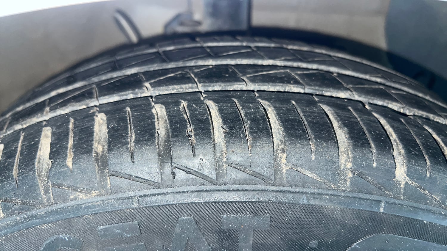 Used 2025 Hyundai Grand i10 Nios Era 1.2 Kappa Petrol Manual tyres RIGHT FRONT TYRE TREAD VIEW