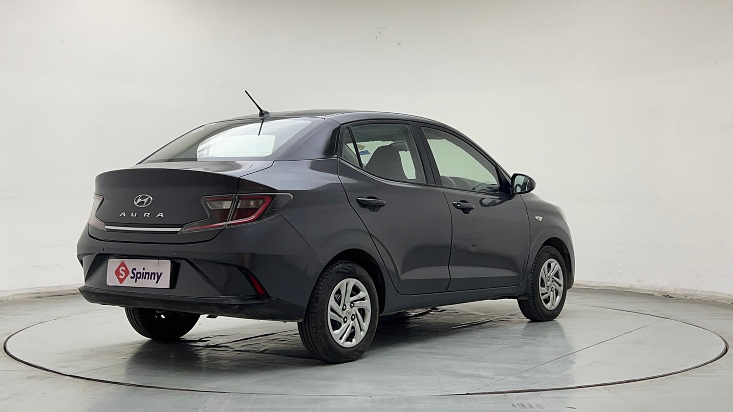 Used 2021 Hyundai Aura S 1.2 CNG Cng Manual exterior RIGHT REAR CORNER VIEW