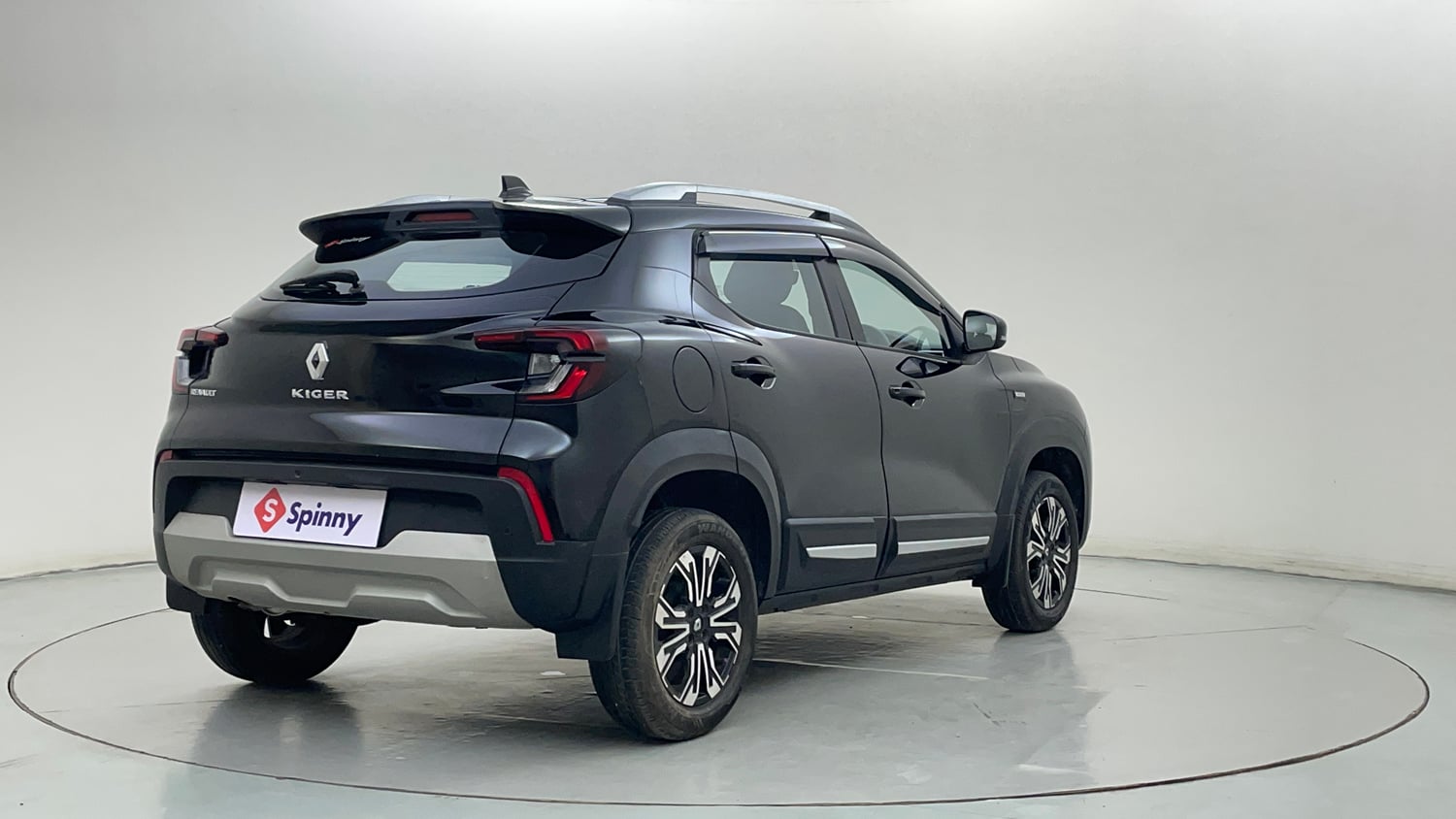 Used 2024 Renault Kiger RXZ MT Petrol Manual exterior RIGHT REAR CORNER VIEW