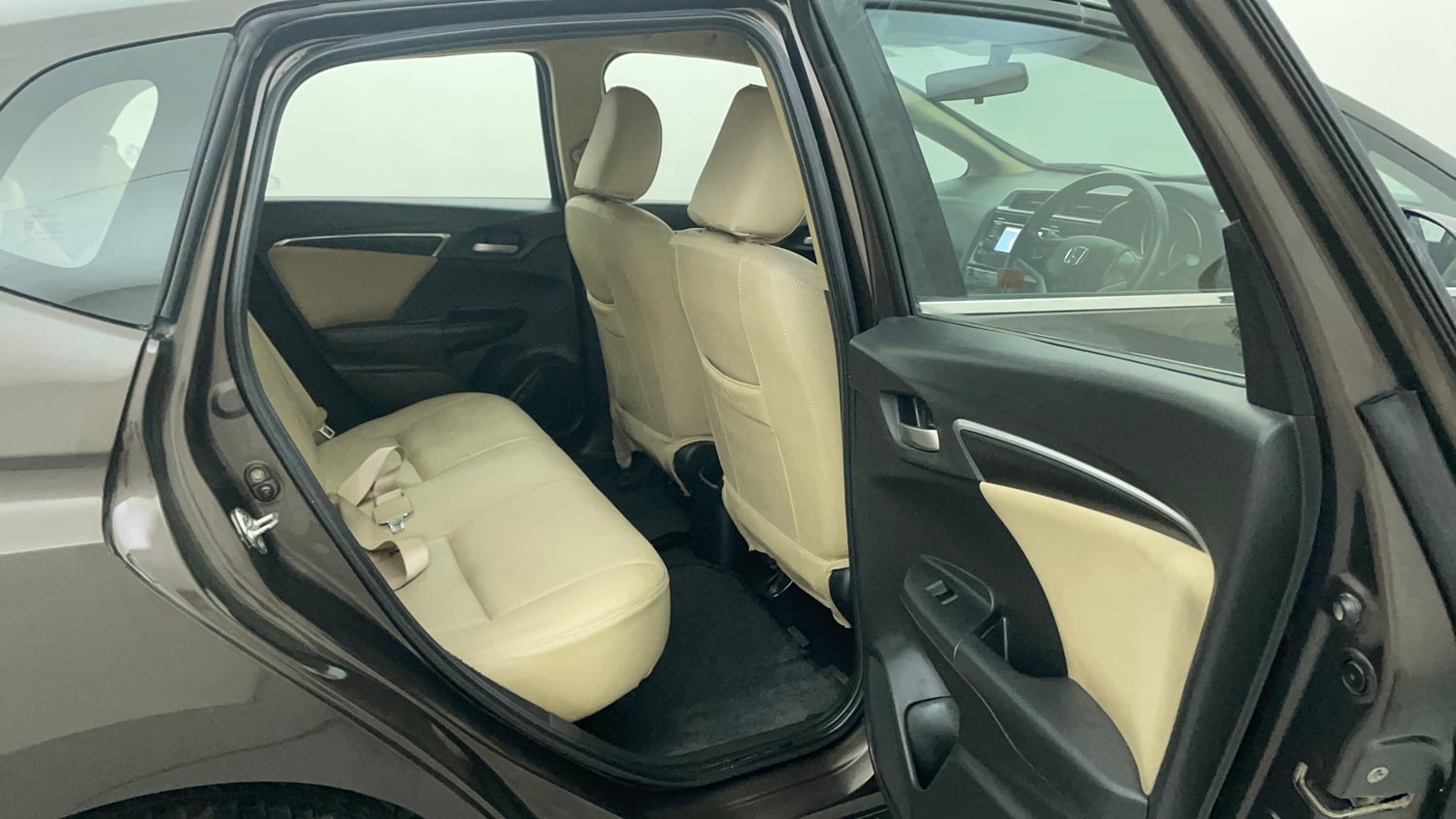 Used 2018 Honda Jazz V Petrol Petrol Manual interior RIGHT SIDE REAR DOOR CABIN VIEW
