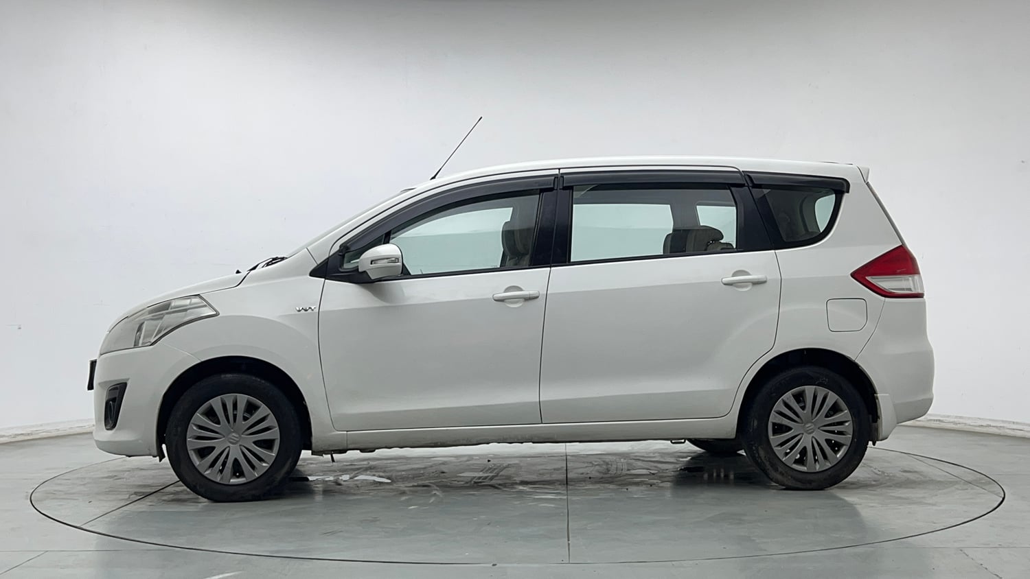 Used 2013 Maruti Suzuki Ertiga Vxi Petrol Manual exterior LEFT SIDE VIEW