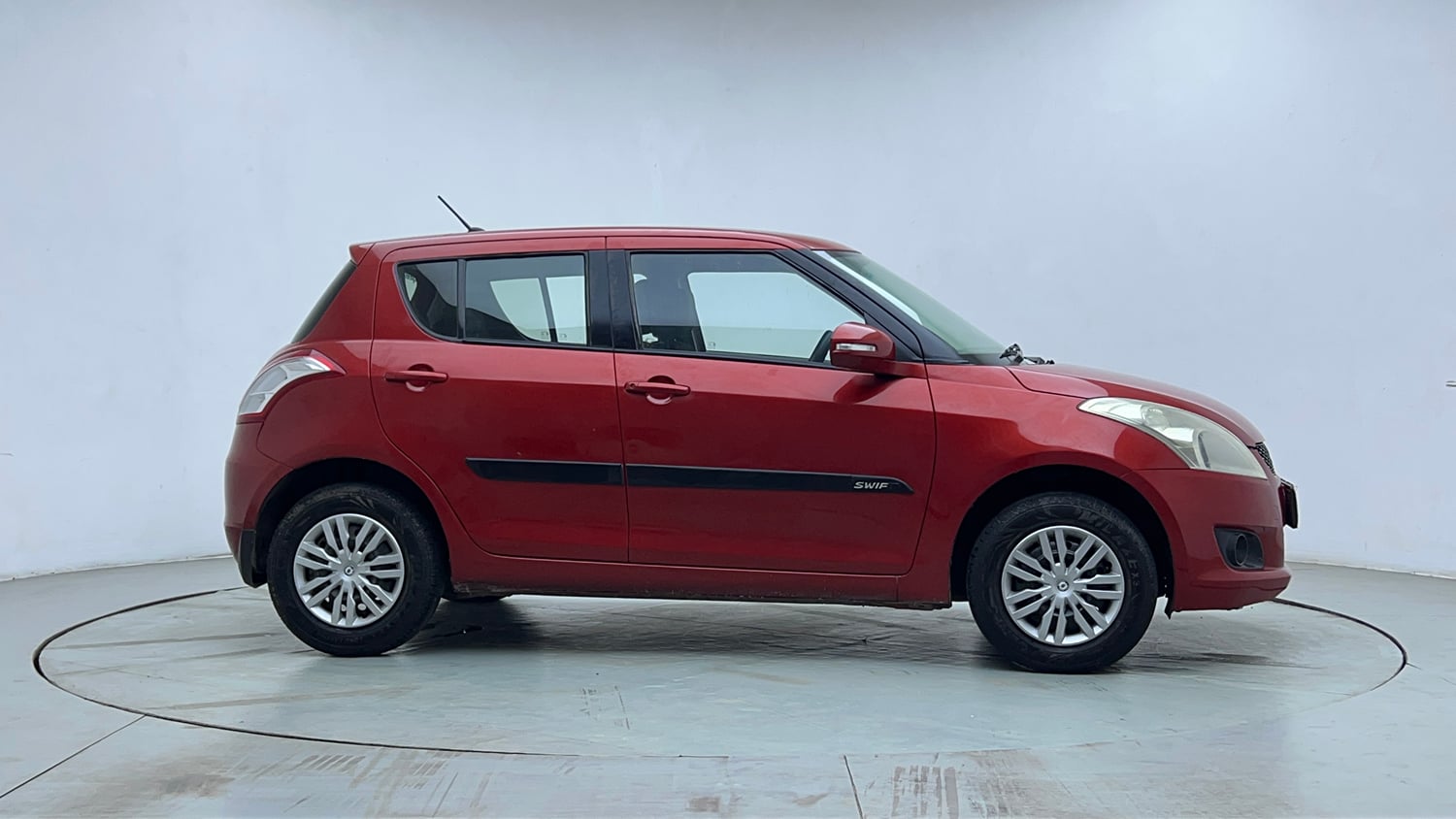 Used 2012 Maruti Suzuki Swift VXi Petrol Manual exterior RIGHT SIDE VIEW