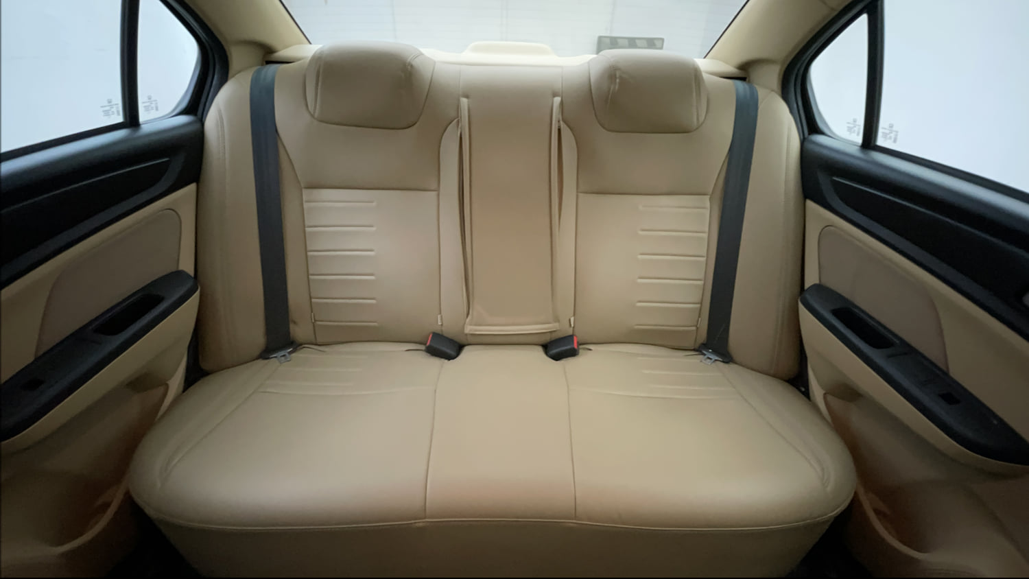 Used 2023 Honda Amaze VX CVT 1.2 Petrol Petrol Automatic interior REAR SEAT CONDITION VIEW