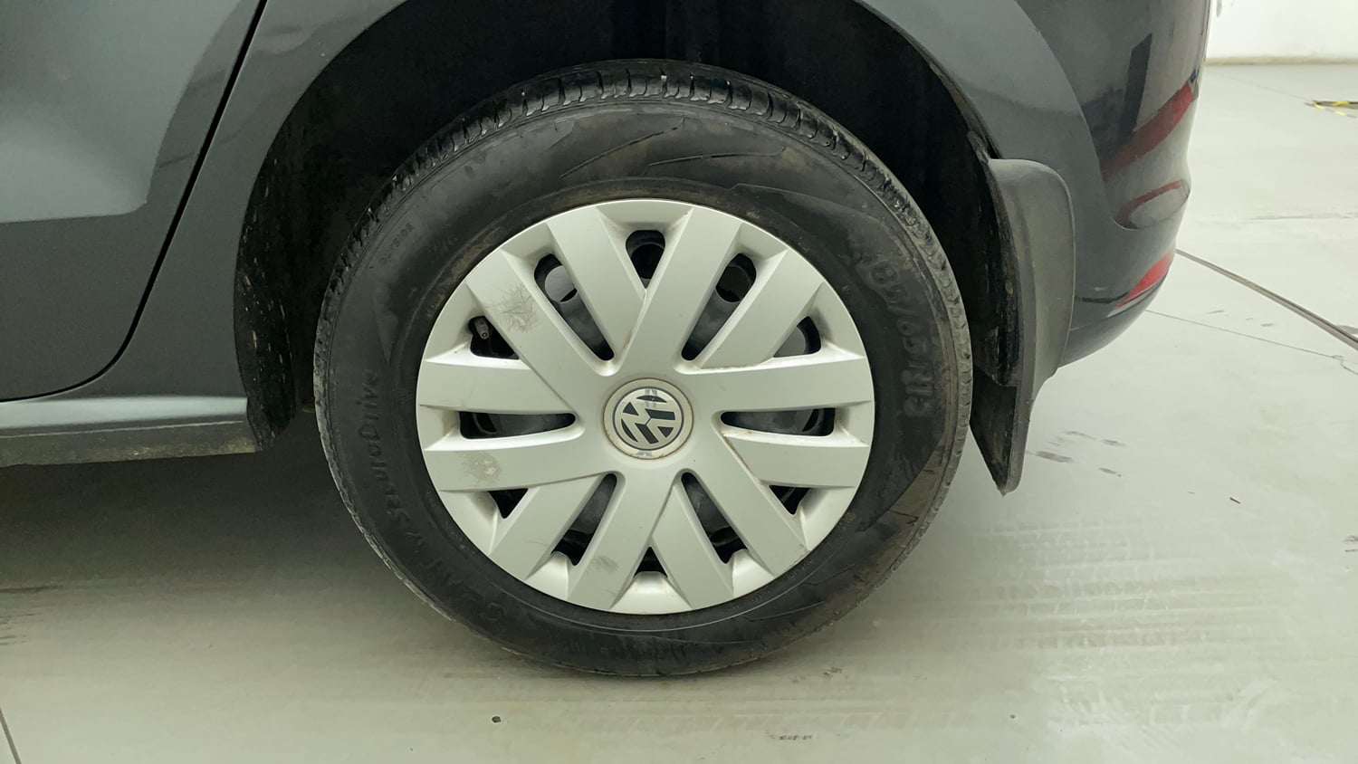 Used 2017 Volkswagen Polo Comfortline 1.2L (P) Petrol Manual tyres LEFT REAR TYRE RIM VIEW