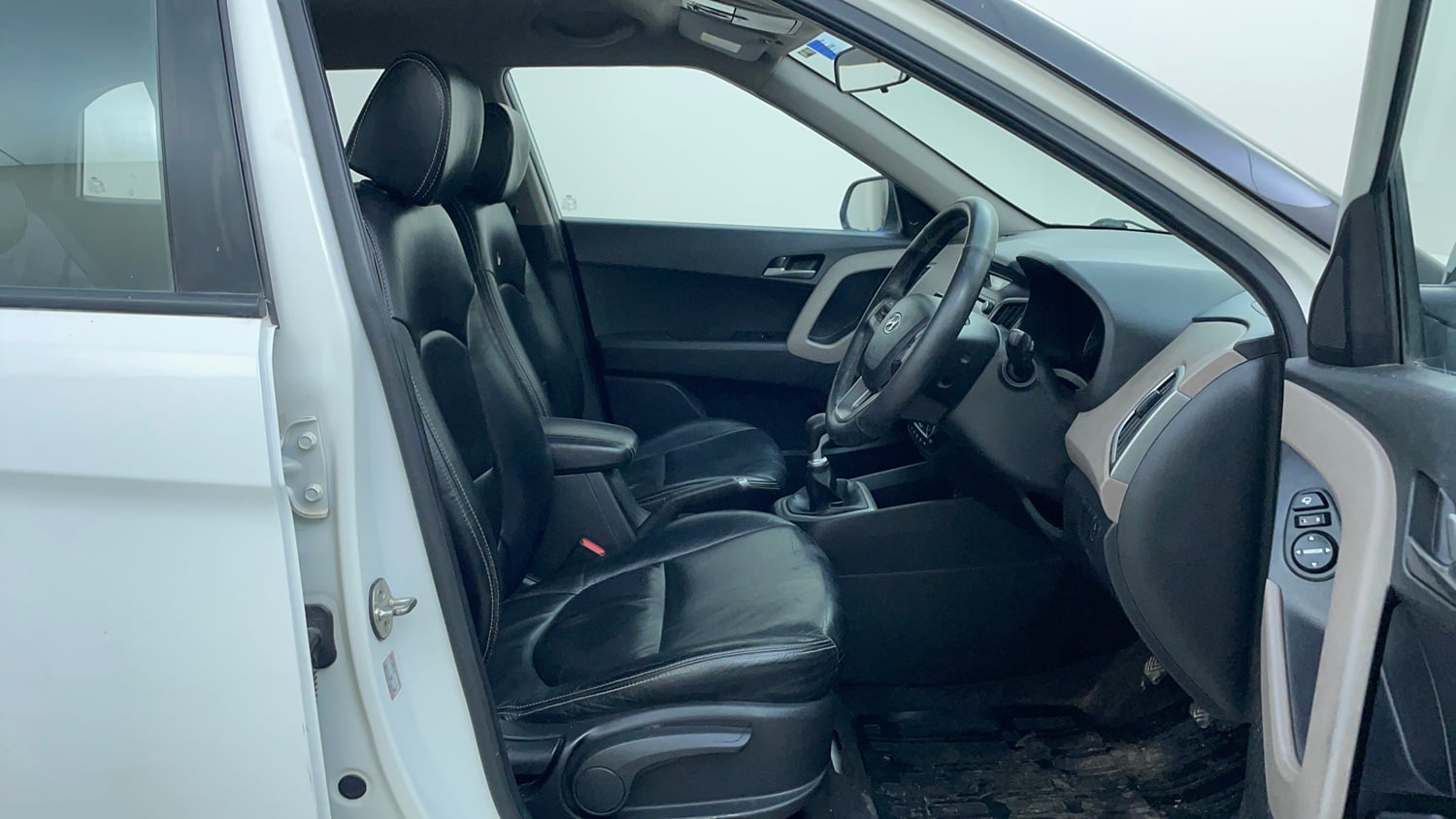 Used 2017 Hyundai Creta 1.6 SX Plus Petrol Petrol Manual interior RIGHT SIDE FRONT DOOR CABIN VIEW