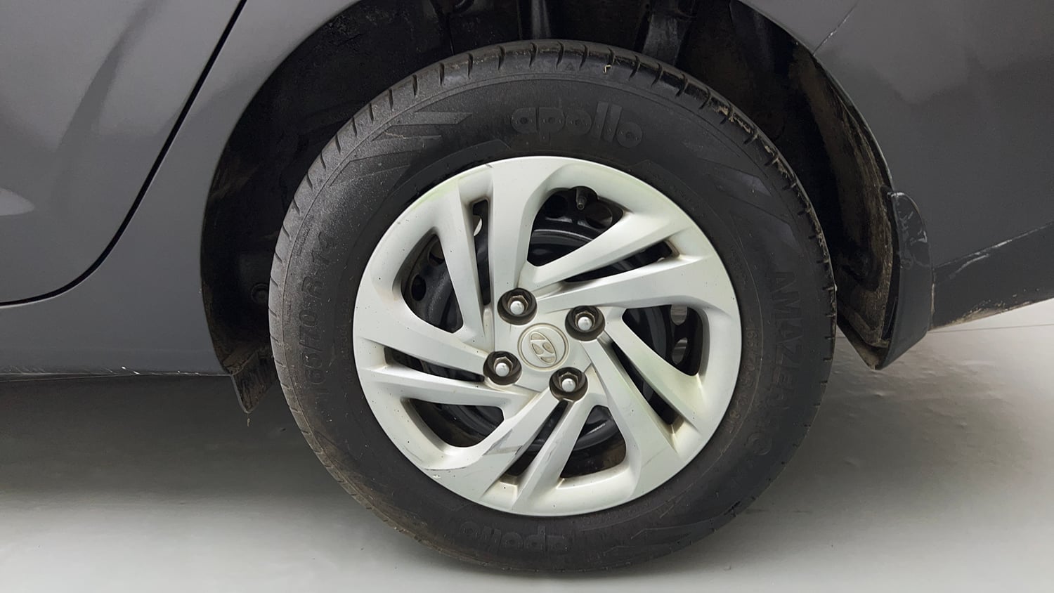 Used 2021 Hyundai Aura S 1.2 CNG Cng Manual tyres LEFT REAR TYRE RIM VIEW