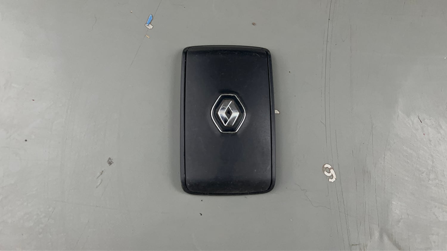 Used 2020 Renault Triber RXZ Petrol Manual extra CAR KEY VIEW
