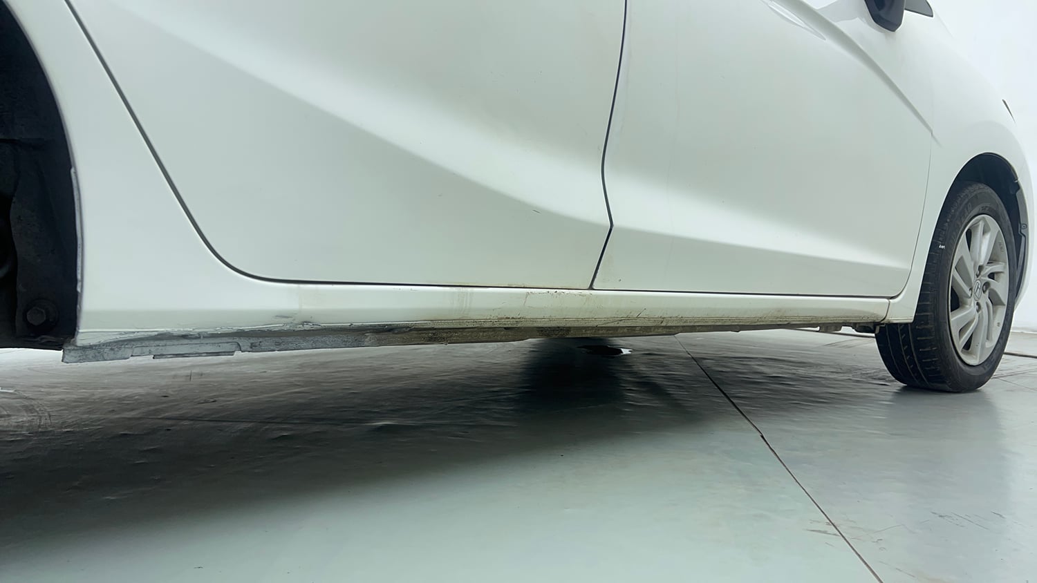 Used 2015 Honda Jazz V Petrol Petrol Manual dents MINOR DENT