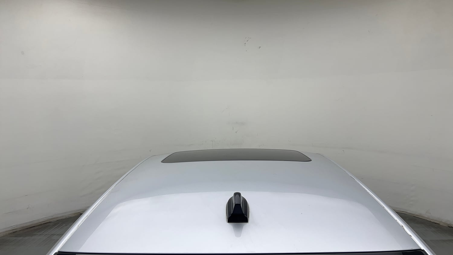 Used 2025 Volkswagen Virtus Topline 1.0 TSI AT Petrol Automatic exterior EXTERIOR ROOF VIEW