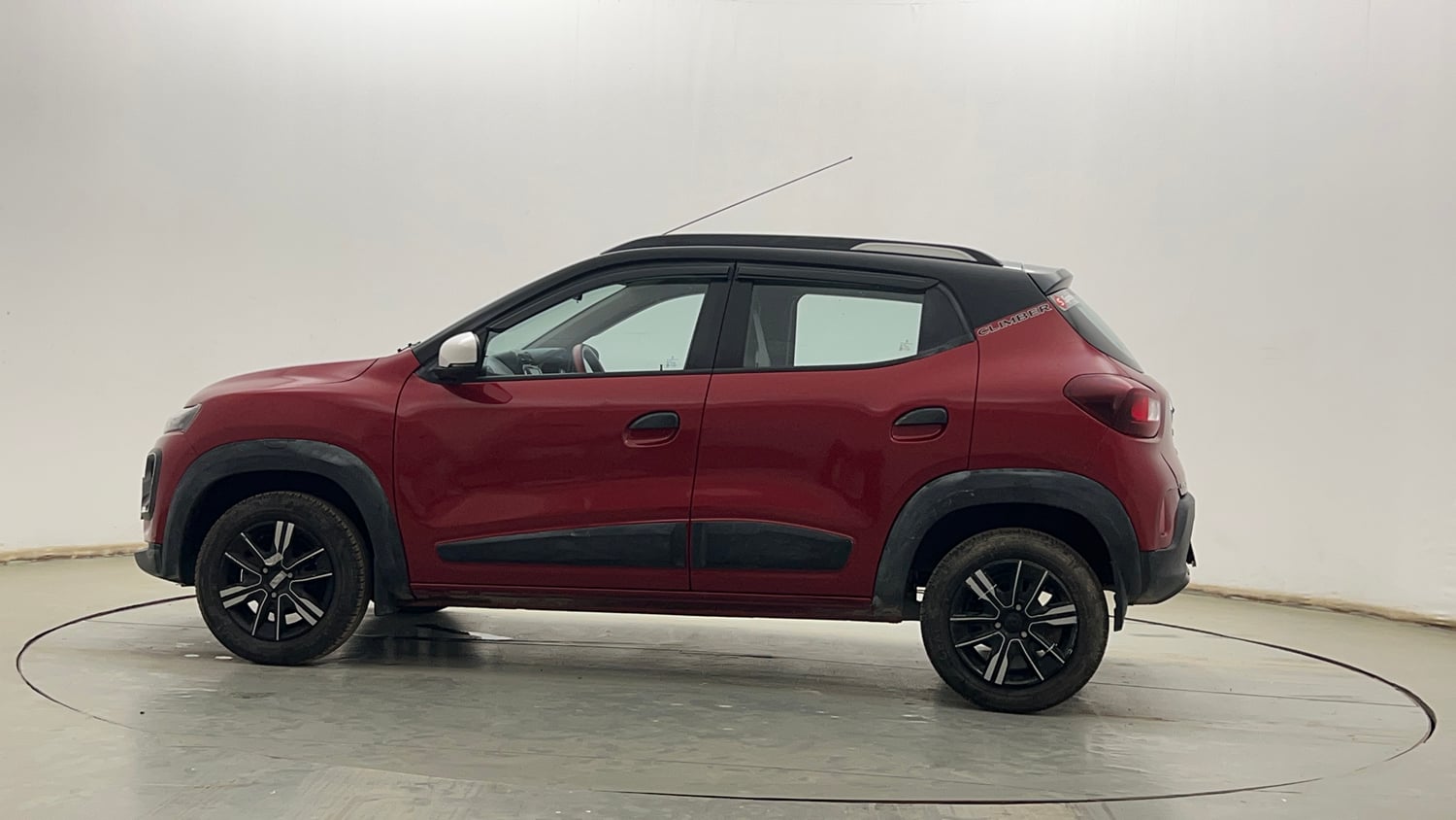 Used 2024 Renault Kwid CLIMBER 1.0 MT Petrol Manual exterior LEFT SIDE VIEW