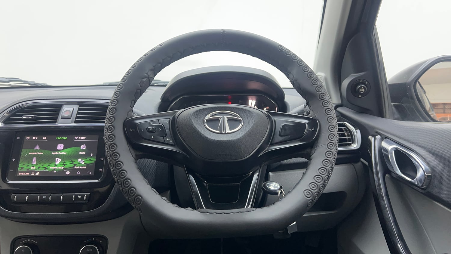 Used 2020 Tata Tiago XZA Plus Petrol Automatic interior STEERING VIEW