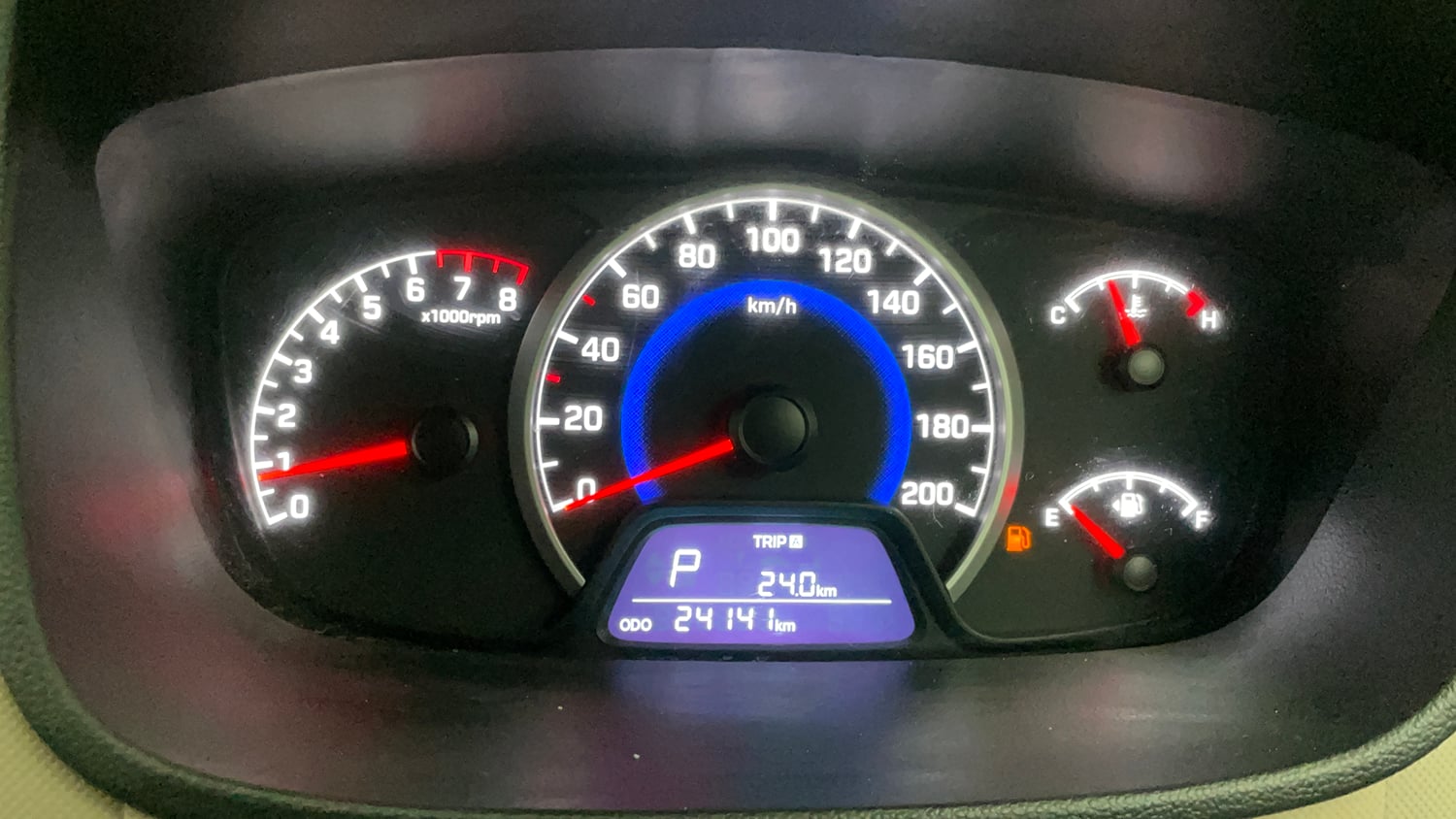 Used 2019 Hyundai Grand i10 Sportz AT 1.2 Kappa VTVT Petrol Automatic interior CLUSTERMETER VIEW