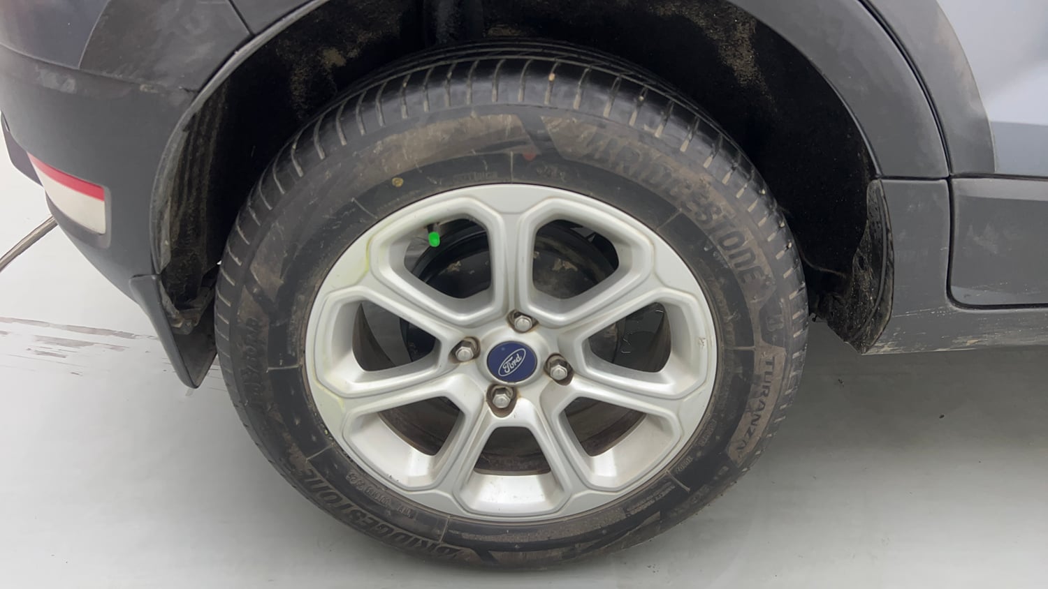 Used 2019 Ford EcoSport Titanium + 1.5L Ti-VCT AT Petrol Automatic tyres RIGHT REAR TYRE RIM VIEW