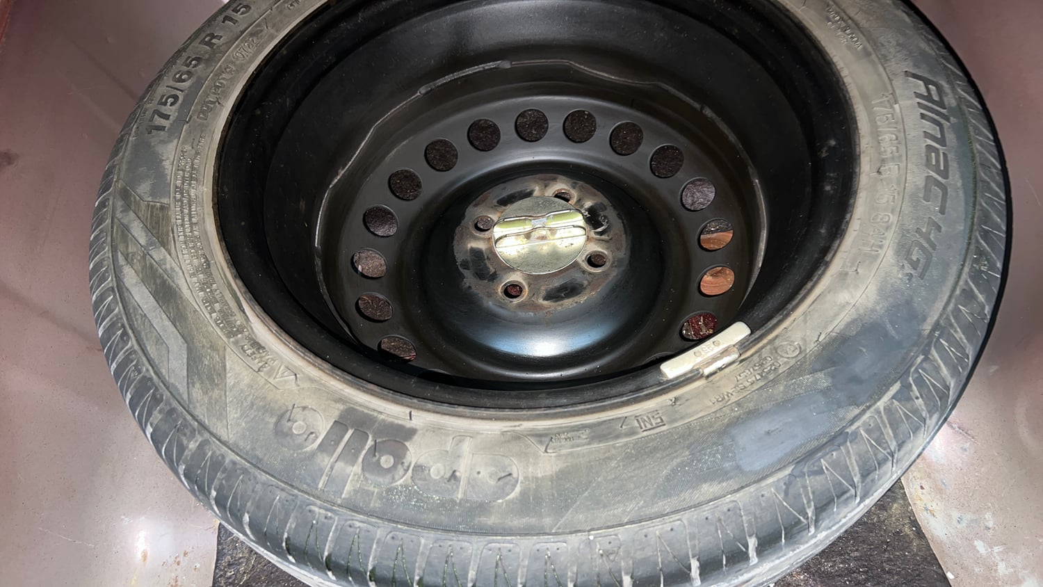 Used 2016 Honda City SV Petrol Manual tyres SPARE TYRE VIEW