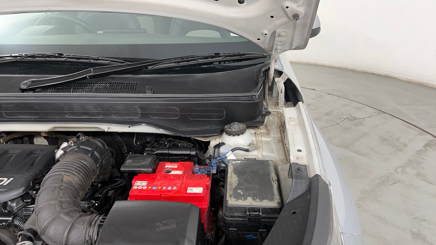 Used 2021 Hyundai Venue SX Plus 1.0 Turbo DCT Petrol Automatic engine ENGINE LEFT SIDE HINGE & APRON VIEW