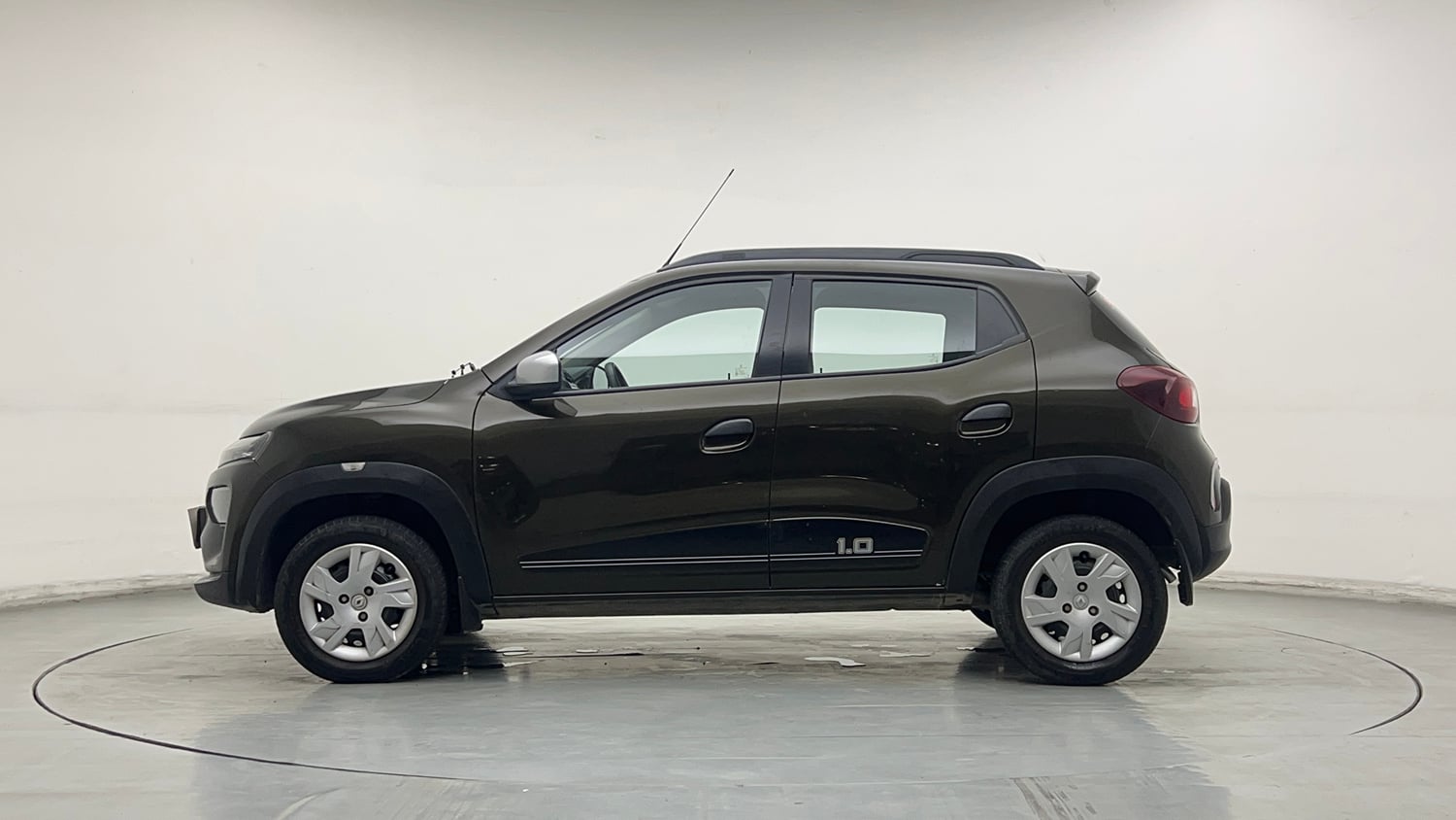 Used 2023 Renault Kwid RXT 1.0 Petrol Manual exterior LEFT SIDE VIEW