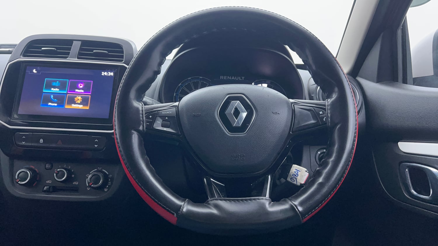 Used 2024 Renault Kwid CLIMBER 1.0 MT Petrol Manual interior STEERING VIEW