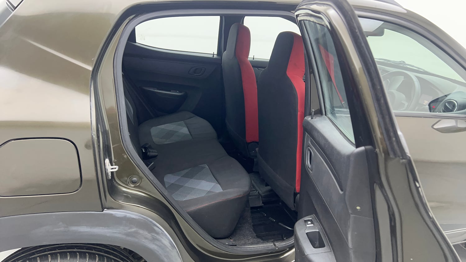 Used 2023 Renault Kwid RXT 1.0 Petrol Manual interior RIGHT SIDE REAR DOOR CABIN VIEW