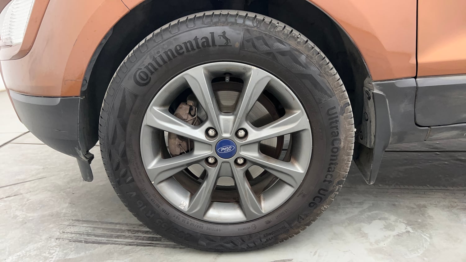 Used 2020 Ford EcoSport Titanium 1.5L Ti-VCT Petrol Manual tyres LEFT FRONT TYRE RIM VIEW