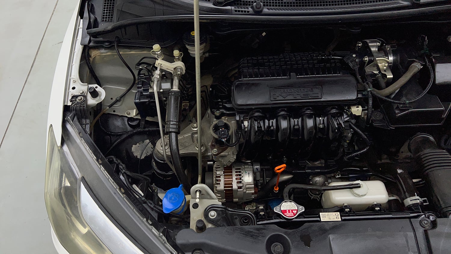 Used 2022 Honda City 4th Generation V Petrol Petrol Manual engine ENGINE RIGHT SIDE VIEW
