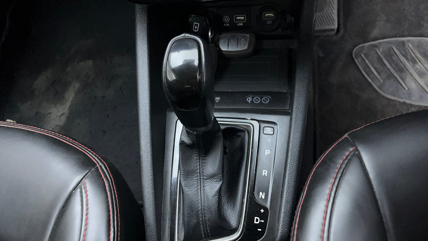 Used 2019 Hyundai Elite i20 Asta 1.2 (O) CVT Petrol Automatic interior GEAR  KNOB VIEW