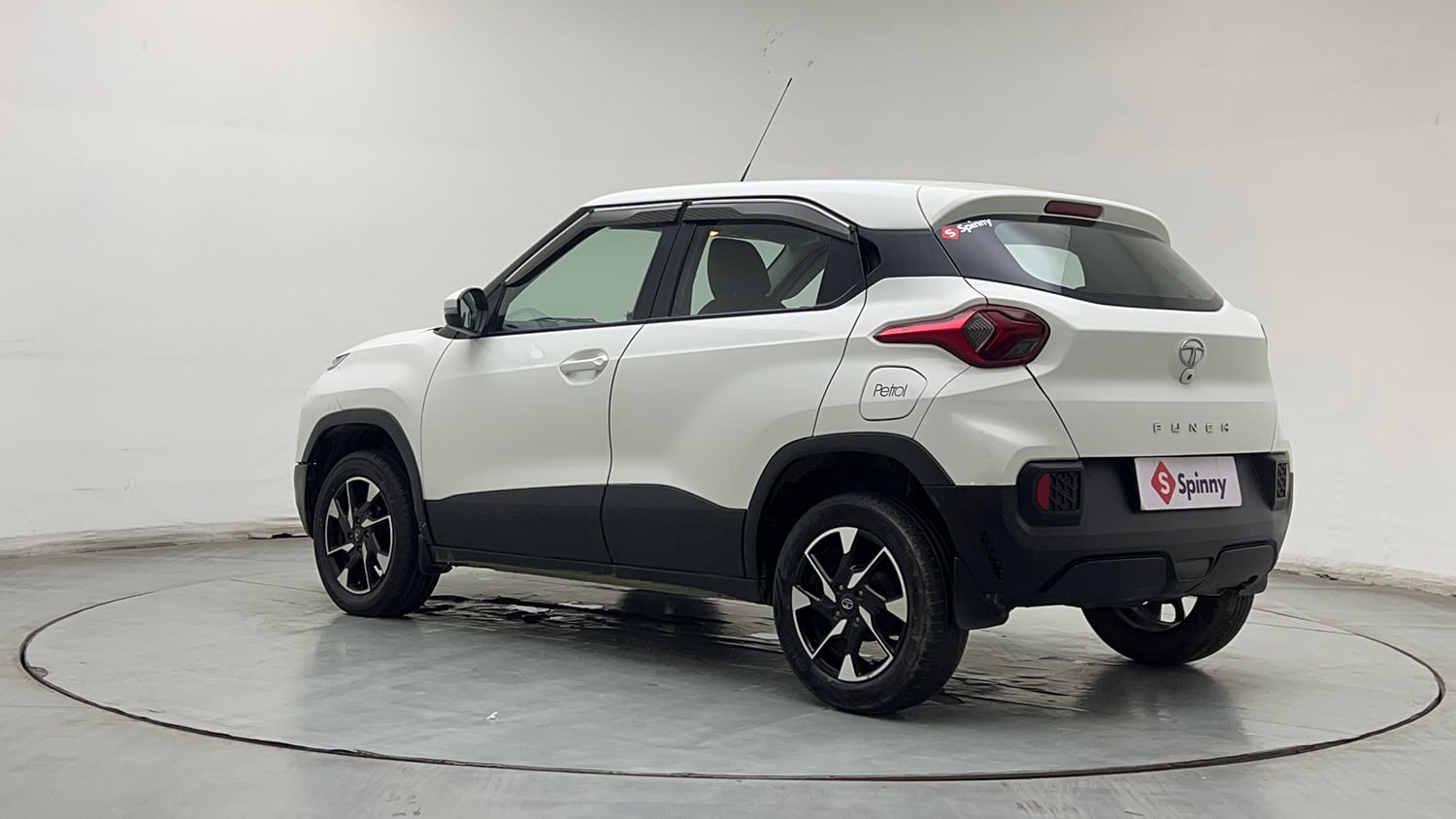 Used 2022 Tata Punch Accomplished Dazzle Pack MT Petrol Manual exterior LEFT REAR CORNER VIEW