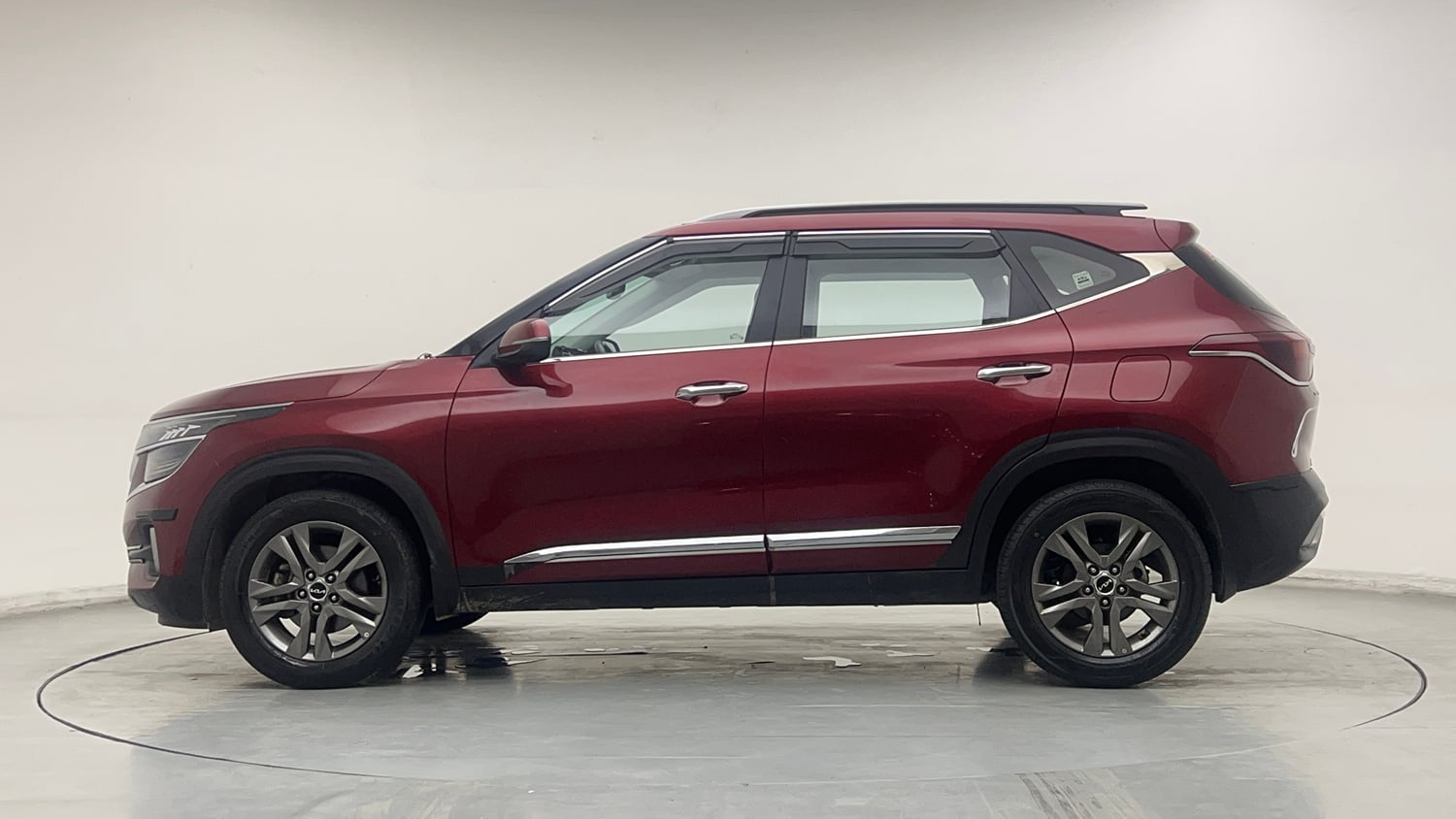 Used 2022 kia Seltos HTX 1.5 IVT Petrol Automatic exterior LEFT SIDE VIEW