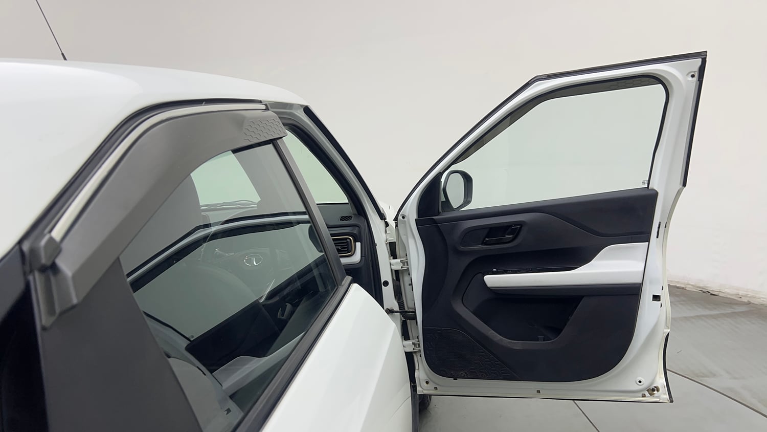 Used 2022 Tata Punch Accomplished Dazzle Pack MT Petrol Manual interior RIGHT FRONT DOOR OPEN VIEW