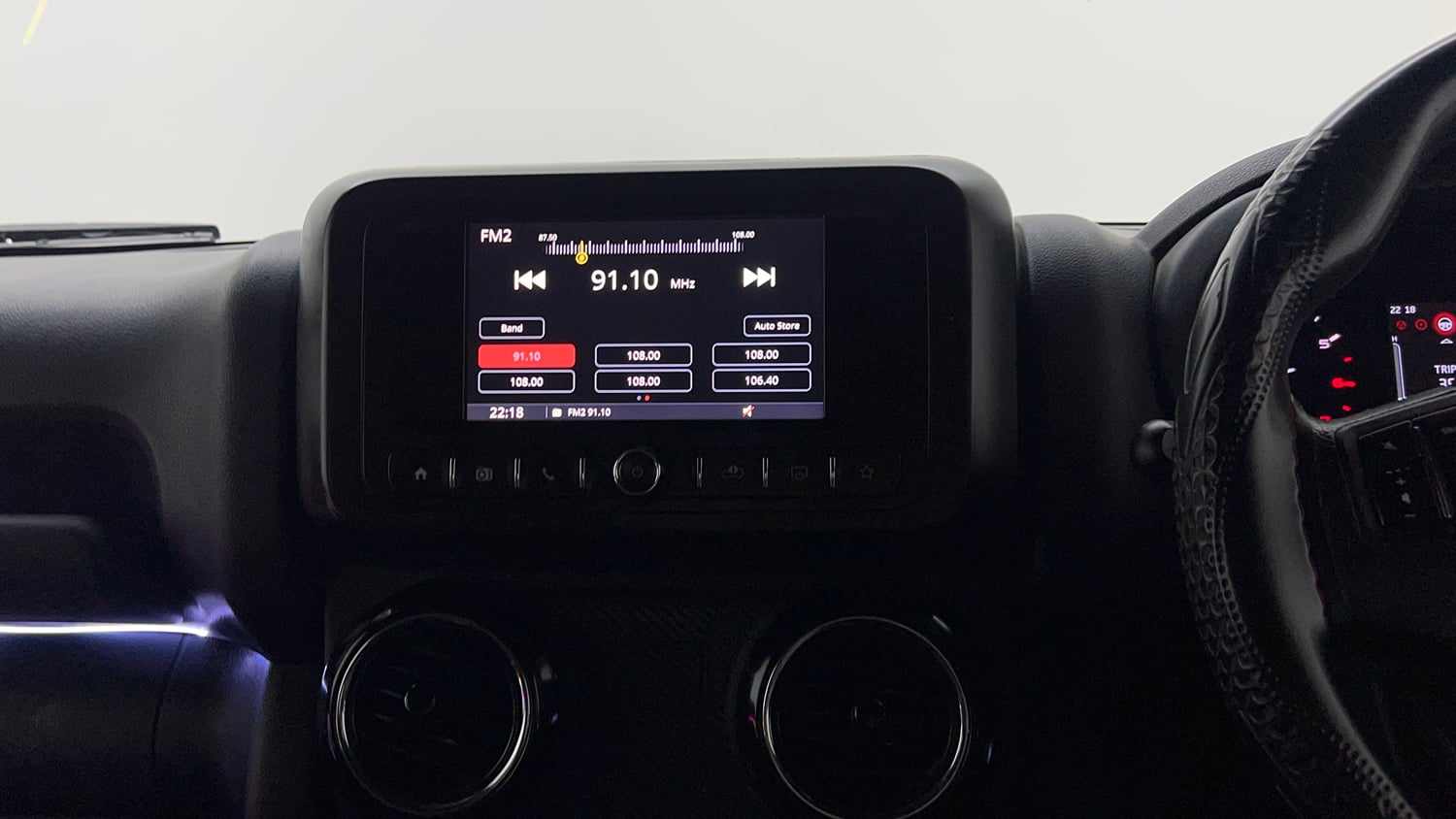 Used 2023 Mahindra Thar LX Hard Top Petrol AT 4WD Petrol Automatic top_features Integrated (in-dash) music system