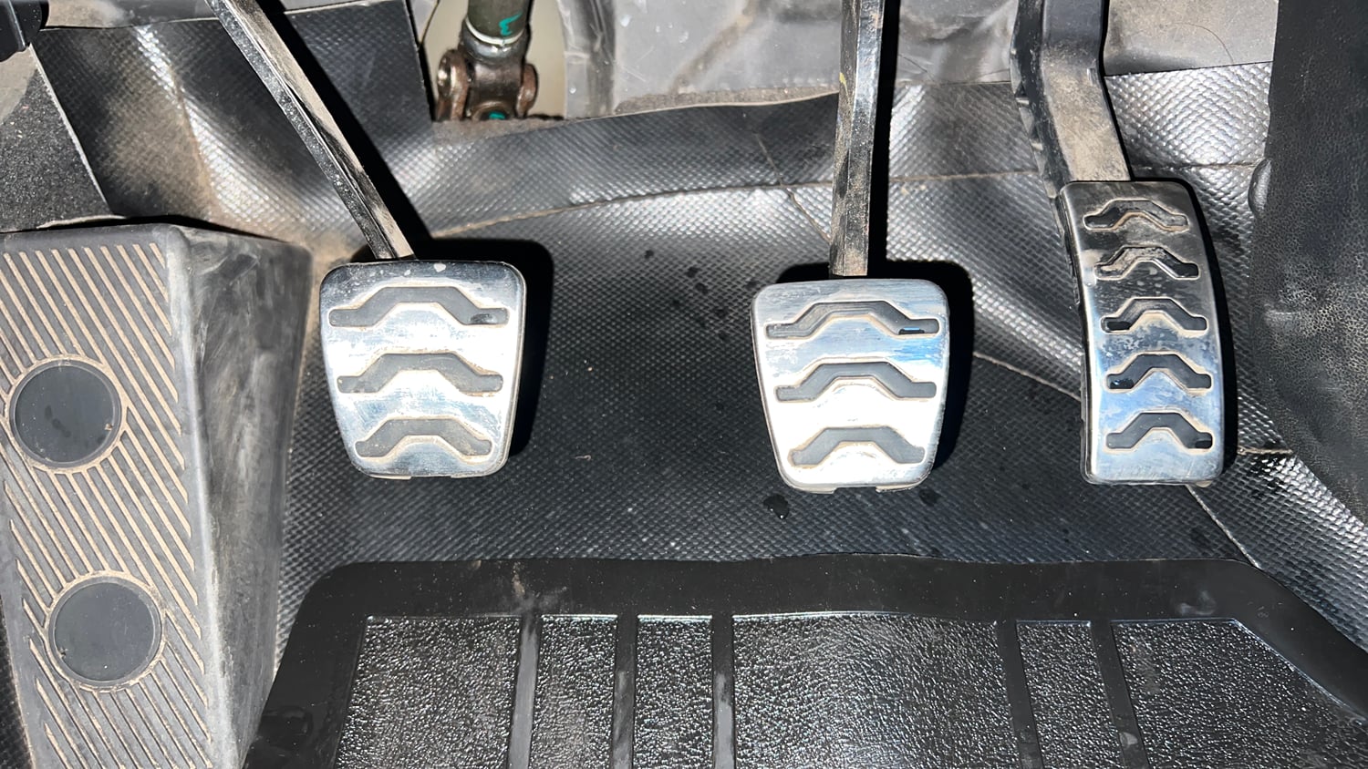 Used 2016 Hyundai i20 Active 1.2 S Petrol Manual interior PEDALS VIEW