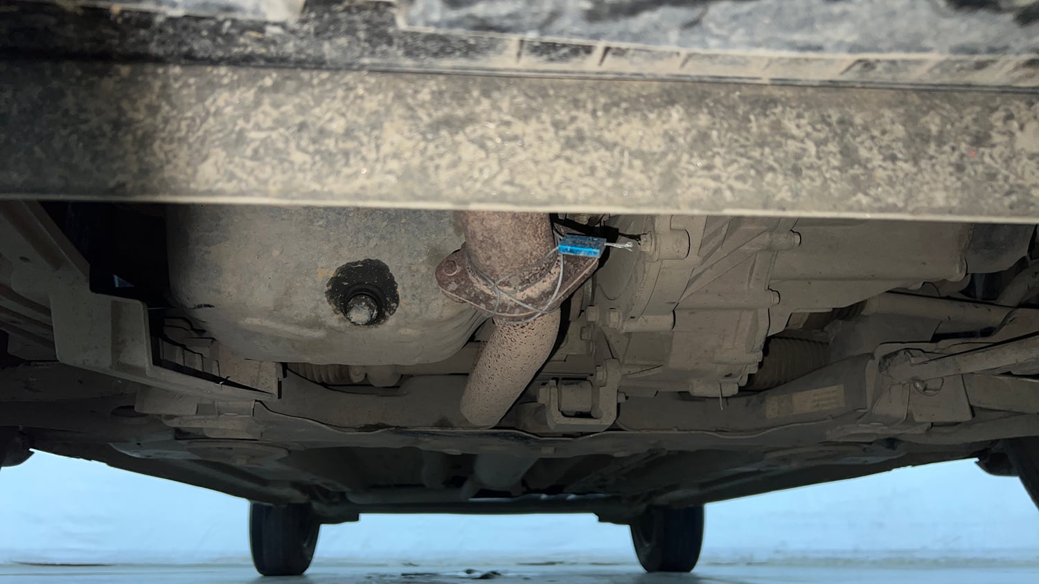 Used 2023 Tata Punch Pure iCNG Cng Manual extra FRONT LEFT UNDERBODY VIEW