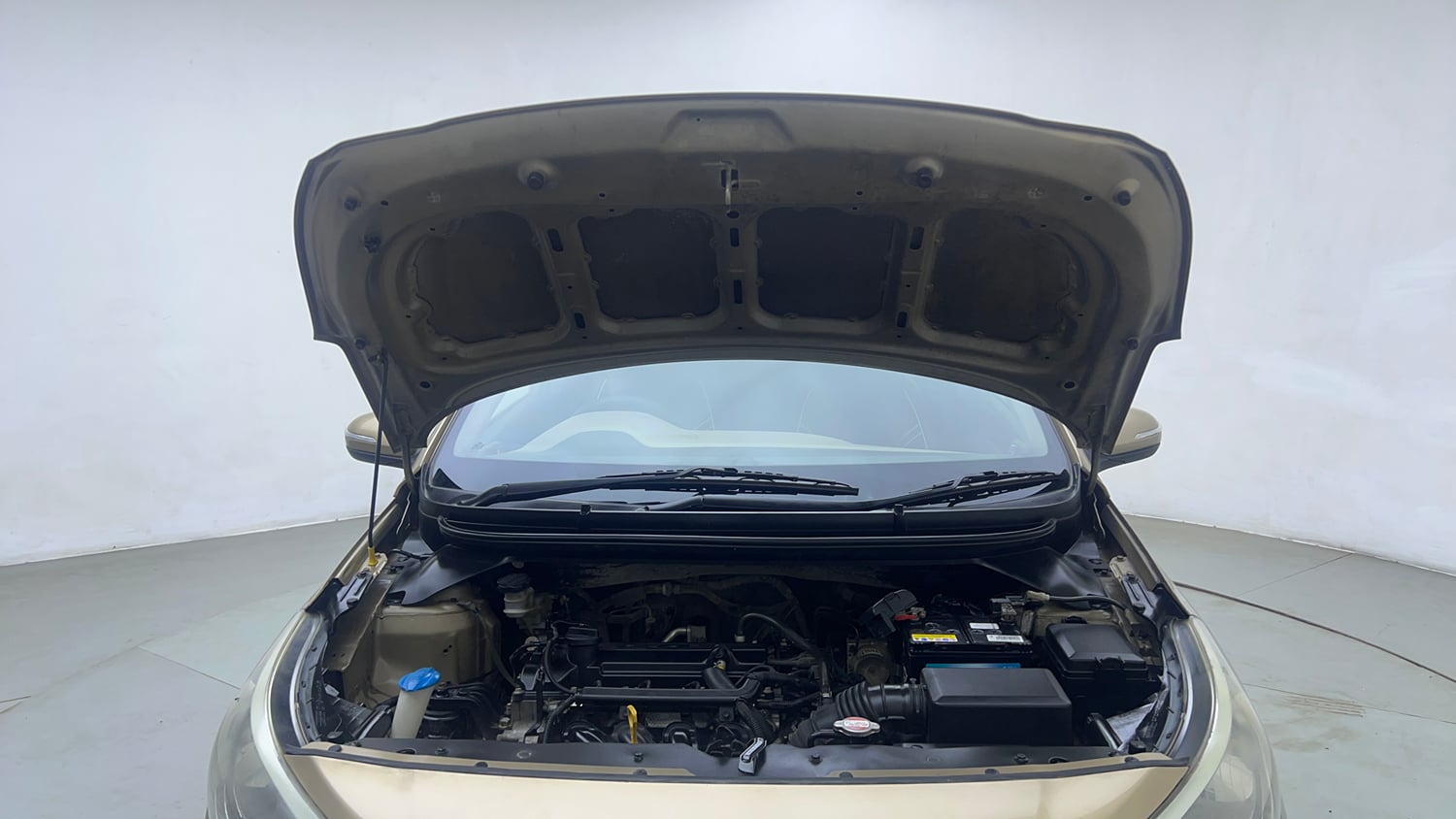 Used 2015 Hyundai Elite i20 Asta 1.2 Petrol Manual engine ENGINE & BONNET OPEN FRONT VIEW