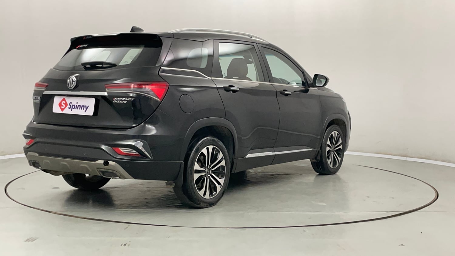 Used 2021 MG Motors Hector Plus Sharp 2.0 Diesel Turbo MT 6-STR Diesel Manual exterior RIGHT REAR CORNER VIEW