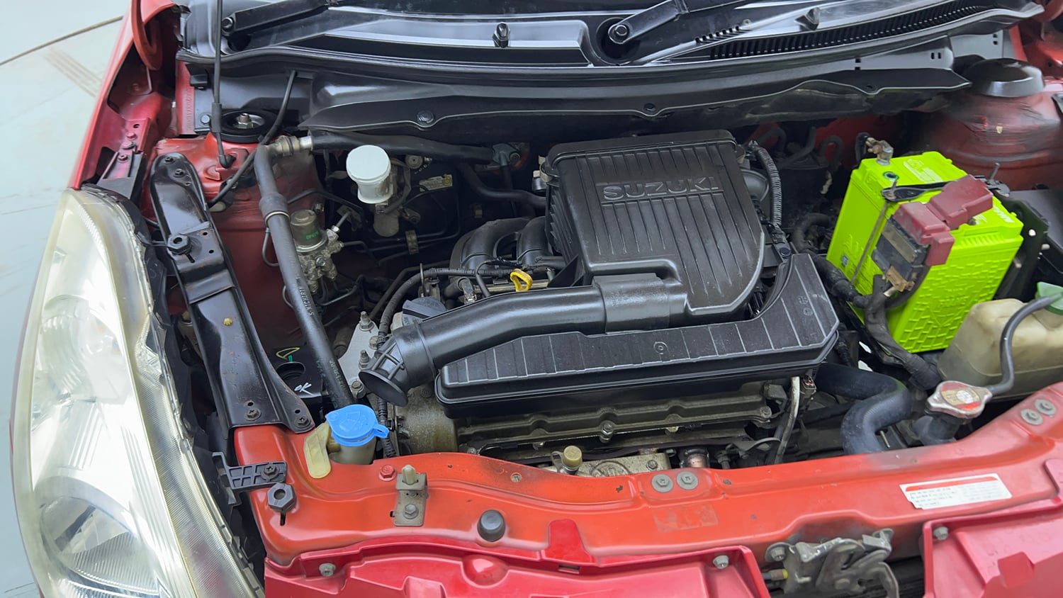 Used 2012 Maruti Suzuki Swift VXi Petrol Manual engine ENGINE RIGHT SIDE VIEW