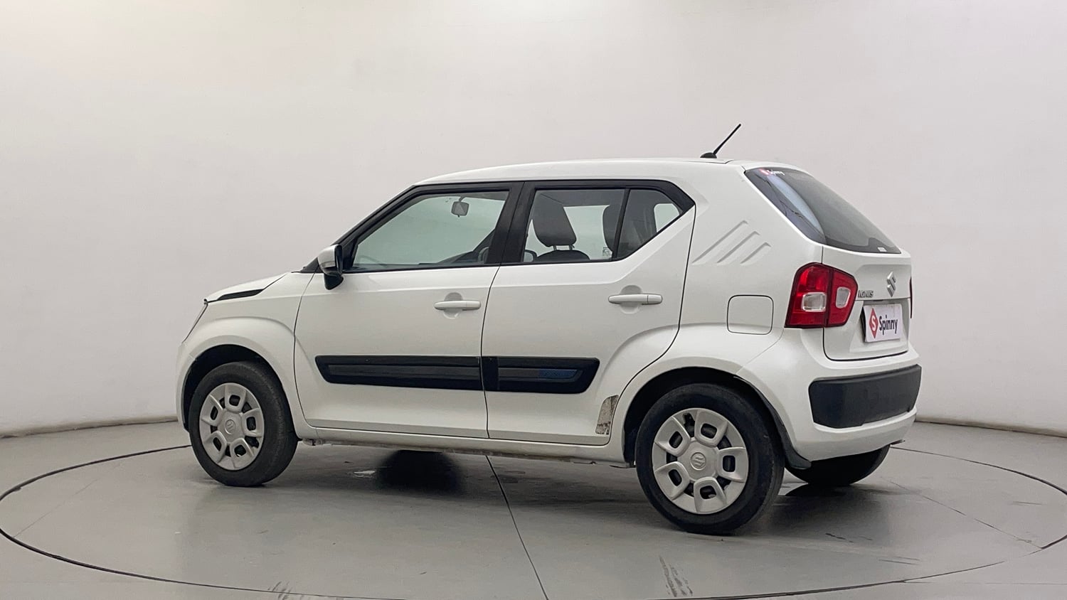 Used 2018 Maruti Suzuki Ignis Delta 1.2 MT Petrol Manual exterior LEFT REAR CORNER VIEW