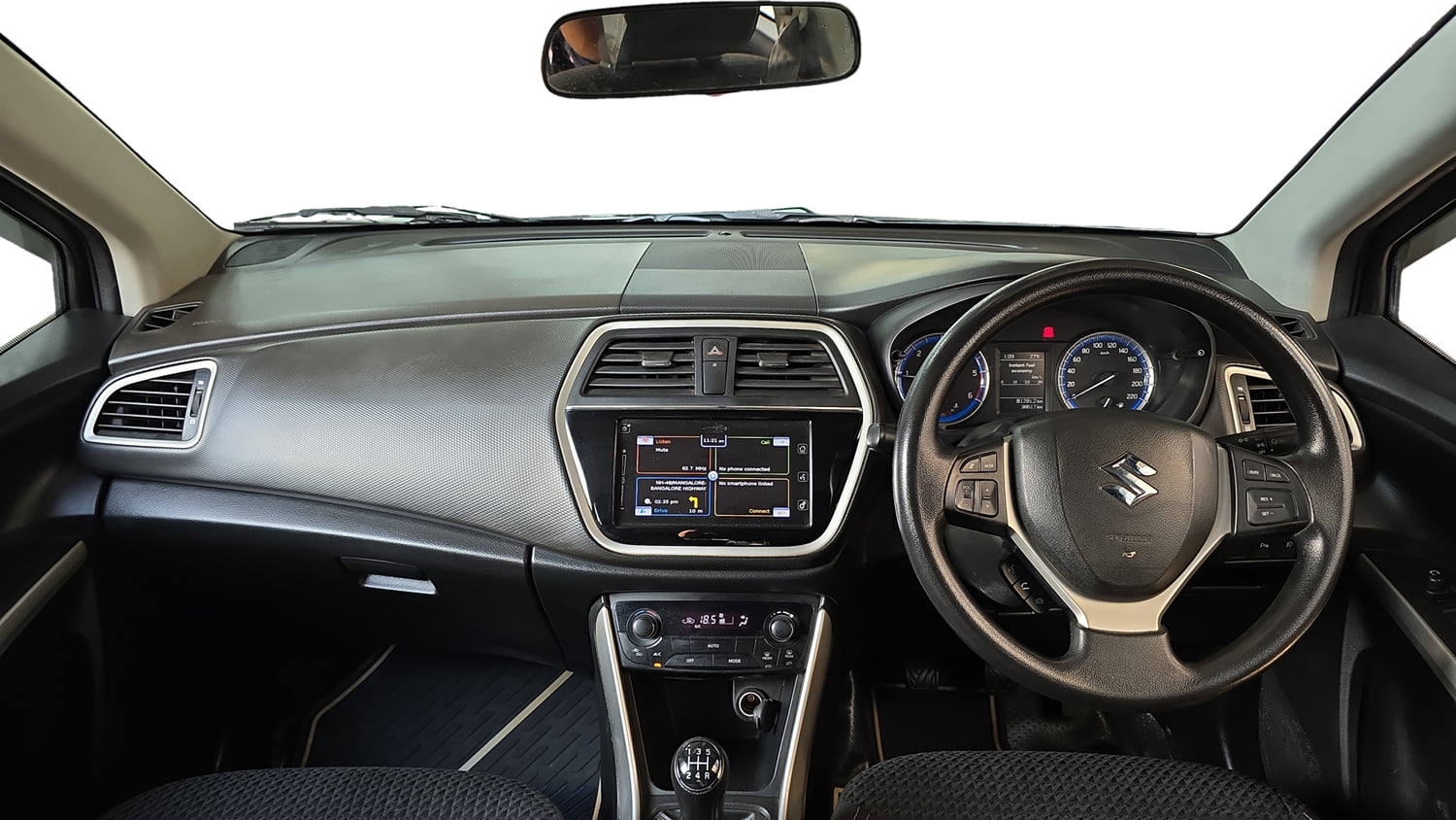 Used 2016 Maruti Suzuki S-Cross Zeta 1.3 Diesel Manual interior DASHBOARD VIEW