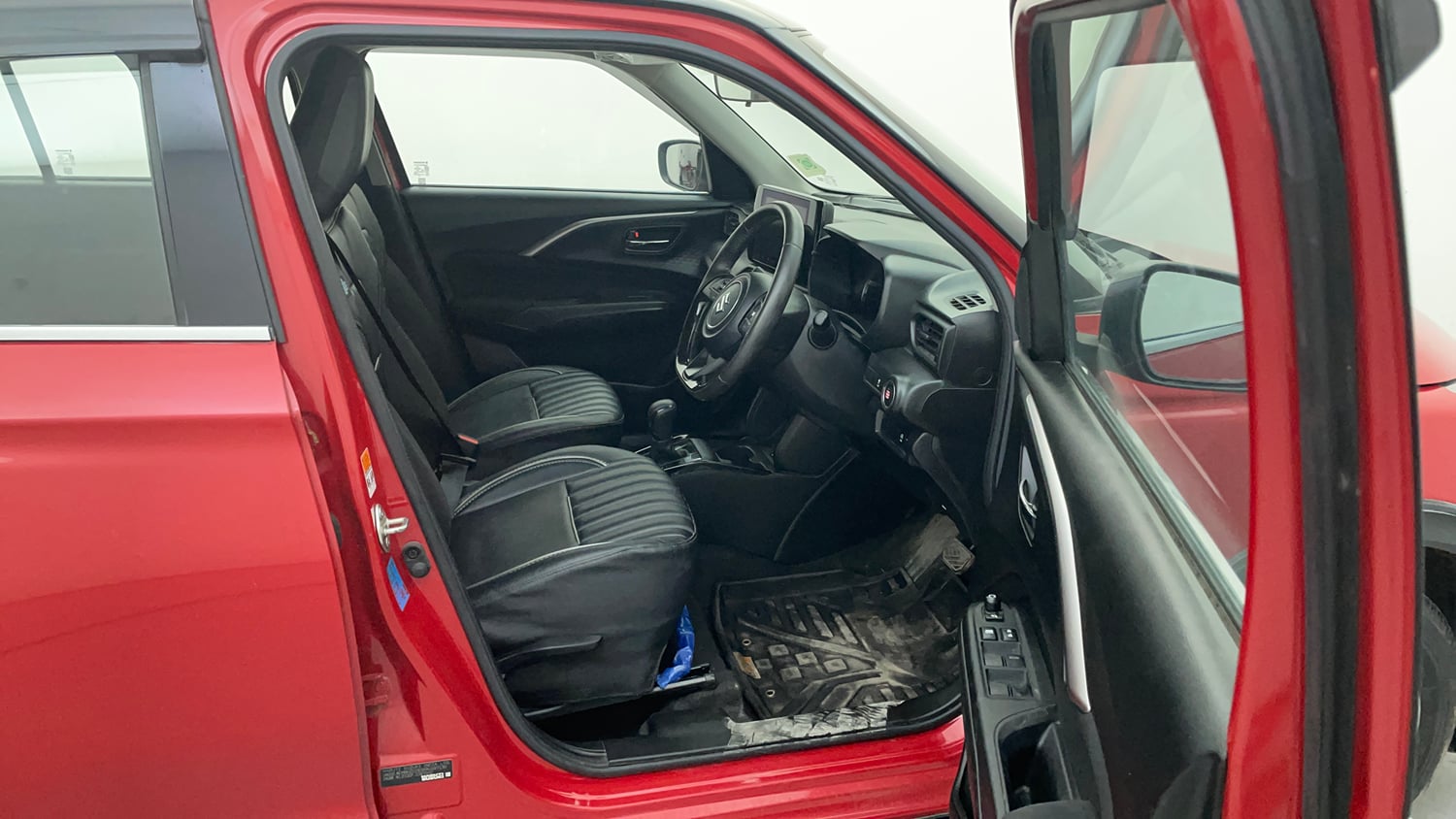 Used 2024 Maruti Suzuki Swift ZXi Plus Dual Tone AMT Petrol Automatic interior RIGHT SIDE FRONT DOOR CABIN VIEW